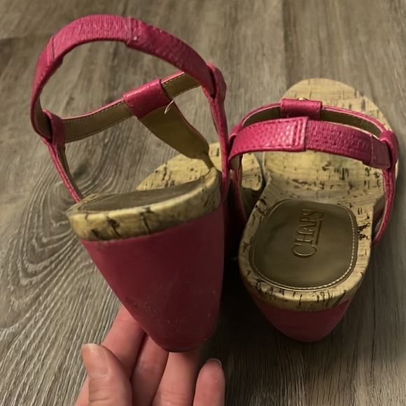 Bright Pink Chaps Wedge Thong Sandals size 7 - Picture 4 of 6